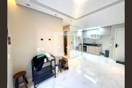 Sala de apartamento à venda com 2 quartos, 54m² em Vila Nambi, Jundiaí