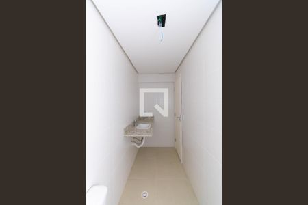 Apartamento à venda com 41m², 2 quartos e 1 vaga Apartamento à venda com 41m², 2 quartos e 1 vagaBanheiro