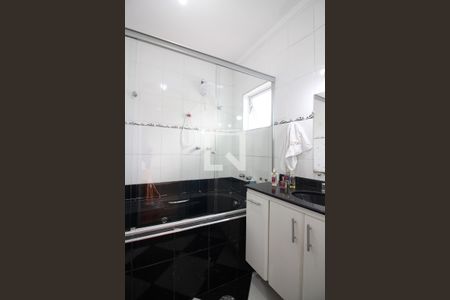 Casa à venda com 238m², 4 quartos e 4 vagasQuarto 1 - Suíte Banheiro 