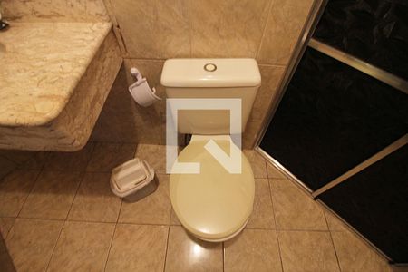 Casa à venda com 238m², 4 quartos e 4 vagasBanheiro de serviço