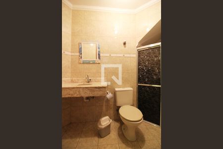 Casa à venda com 238m², 4 quartos e 4 vagasBanheiro de serviço