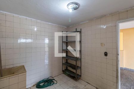 Casa à venda com 450m², 2 quartos e 4 vagas Casa à venda com 450m², 2 quartos e 4 vagasÁrea de Serviço