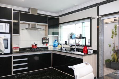 Casa à venda com 350m², 6 quartos e 5 vagasCozinha