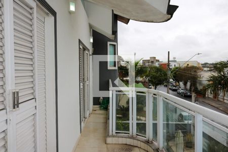 Casa à venda com 350m², 6 quartos e 5 vagasSacada da Suíte 1 e 2