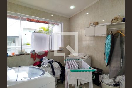 Casa à venda com 350m², 6 quartos e 5 vagasÁrea de Serviço