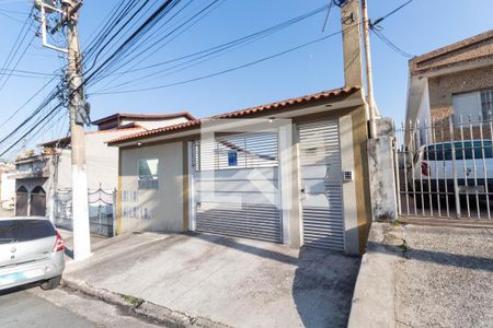 Casa de condomínio à venda com 58m², 2 quartos e 1 vaga Casa de condomínio à venda com 58m², 2 quartos e 1 vagaFachada do condomínio