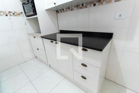 Casa de condomínio à venda com 58m², 2 quartos e 1 vaga Casa de condomínio à venda com 58m², 2 quartos e 1 vagaCozinha - Armários