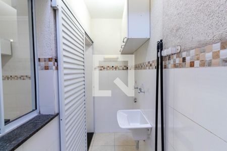 Casa de condomínio à venda com 58m², 2 quartos e 1 vaga Casa de condomínio à venda com 58m², 2 quartos e 1 vagaLavanderia