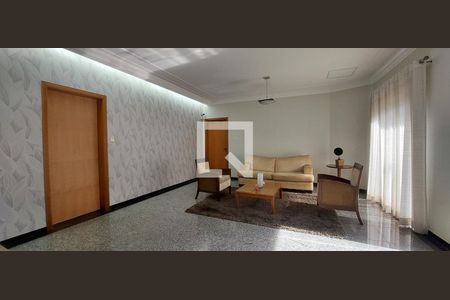 Apartamento à venda com 143m², 4 quartos e 2 vagas Apartamento à venda com 143m², 4 quartos e 2 vagasHall social
