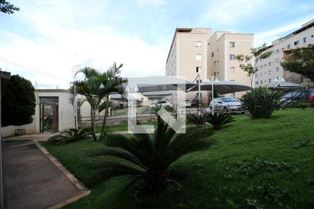 Apartamento à venda com 72m², 2 quartos e 2 vagas Apartamento à venda com 72m², 2 quartos e 2 vagasÁrea externa