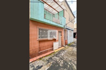 Casa de condomínio à venda com 150m², 2 quartos e 1 vaga Casa de condomínio à venda com 150m², 2 quartos e 1 vagaFachada