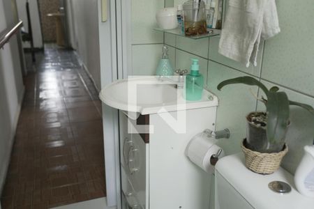 Casa à venda com 150m², 4 quartos e 4 vagasBanheiro 2