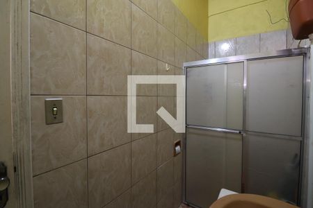 Casa à venda com 170m², 4 quartos e 2 vagasBanheiro 2