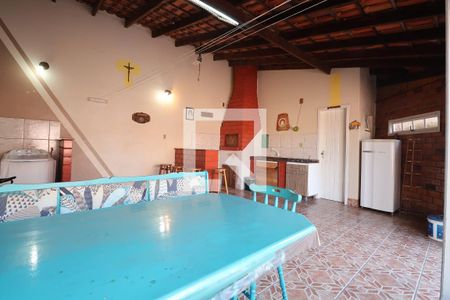 Casa à venda com 170m², 4 quartos e 2 vagasÁrea comum - Churrasqueira