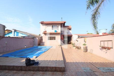 Casa à venda com 170m², 4 quartos e 2 vagasÁrea comum - Piscina