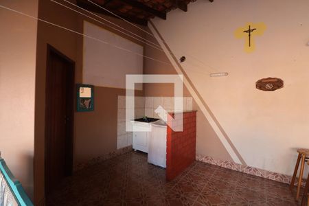 Casa à venda com 170m², 4 quartos e 2 vagasLavanderia