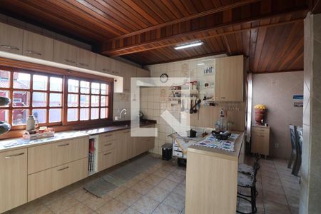 Casa à venda com 170m², 4 quartos e 2 vagasCozinha