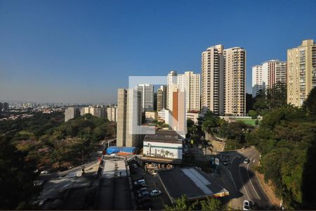Vista de apartamento para alugar com 3 quartos, 75m² em Vila Suzana, São Paulo