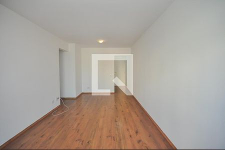 Sala de apartamento para alugar com 3 quartos, 75m² em Vila Suzana, São Paulo