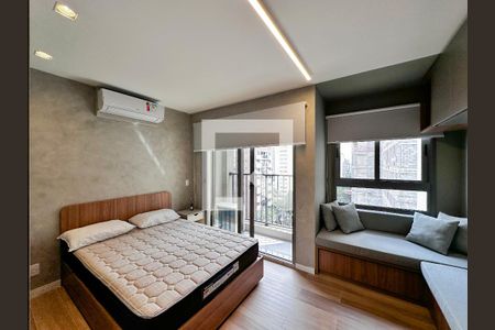 Quarto de kitnet/studio para alugar com 0 quarto, 26m² em Campo Belo, São Paulo