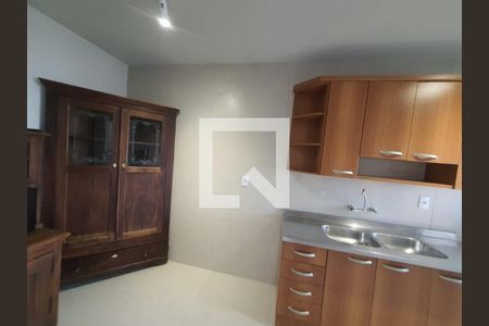 Apartamento à venda com 76m², 2 quartos e sem vaga