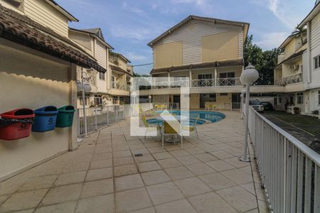 Casa de condomínio à venda com 116m², 3 quartos e 1 vagaÁrea comum