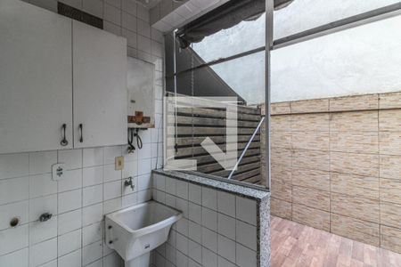 Casa de condomínio à venda com 116m², 3 quartos e 1 vagaÁrea de Serviço