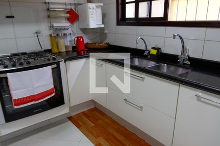 Casa à venda com 195m², 3 quartos e 4 vagas Casa à venda com 195m², 3 quartos e 4 vagasCozinha