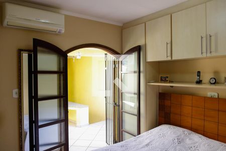 Casa à venda com 195m², 3 quartos e 4 vagas Casa à venda com 195m², 3 quartos e 4 vagasQuarto 3 - Suíte