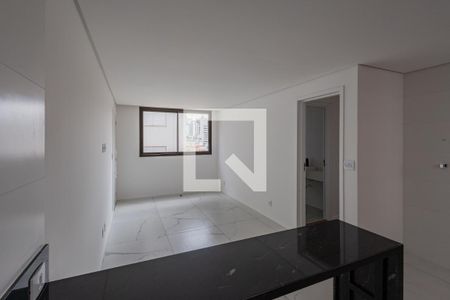 Apartamento à venda com 80m², 3 quartos e 2 vagasCozinha