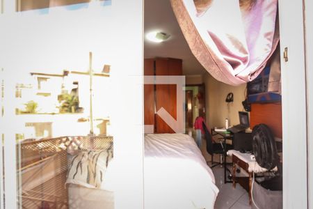 Casa à venda com 99m², 2 quartos e 2 vagas Casa à venda com 99m², 2 quartos e 2 vagasVaranda da Quarto 2
