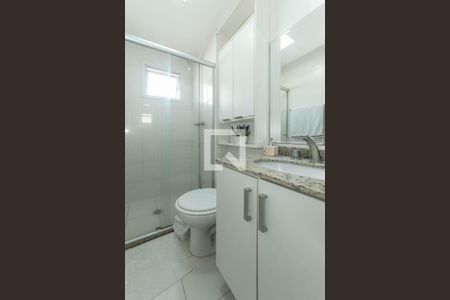 Apartamento à venda com 90m², 2 quartos e 2 vagas Apartamento à venda com 90m², 2 quartos e 2 vagasBanheiro da Suíte