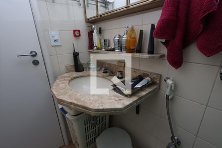 Apartamento à venda com 368m², 3 quartos e 3 vagasBanheiro Social