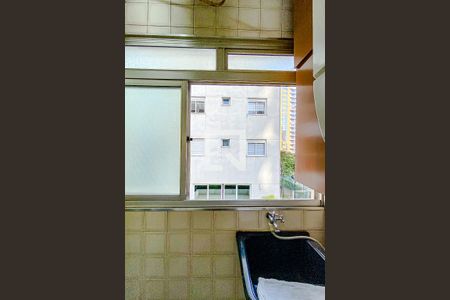 Apartamento à venda com 80m², 3 quartos e 1 vagaÁrea de Serviço