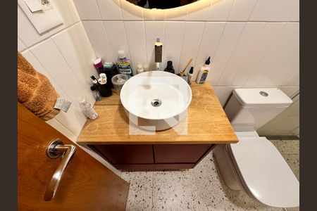 Apartamento à venda com 140m², 3 quartos e 2 vagasBanheiro da suíte