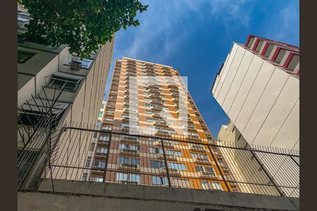 Apartamento para alugar com 95m², 3 quartos e 1 vaga Apartamento para alugar com 95m², 3 quartos e 1 vagaFachada