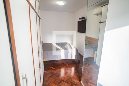 Apartamento para alugar com 95m², 3 quartos e 1 vaga Apartamento para alugar com 95m², 3 quartos e 1 vagaQuarto