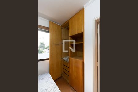 Apartamento à venda com 70m², 2 quartos e 2 vagas Apartamento à venda com 70m², 2 quartos e 2 vagasQuarto