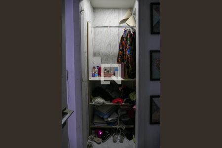 Apartamento à venda com 100m², 3 quartos e 2 vagas Apartamento à venda com 100m², 3 quartos e 2 vagasBanheiro de serviço