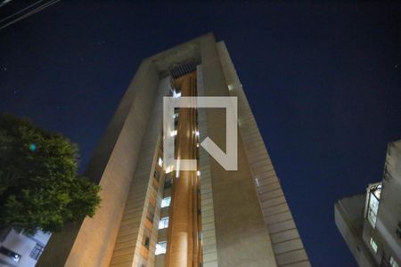 Apartamento à venda com 100m², 3 quartos e 2 vagas Apartamento à venda com 100m², 3 quartos e 2 vagasFachada