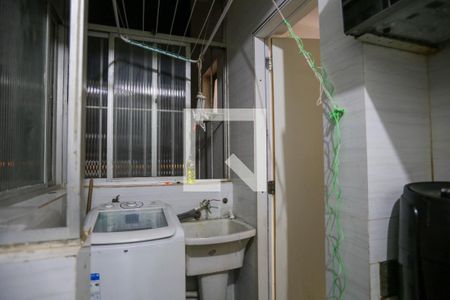 Apartamento à venda com 100m², 3 quartos e 2 vagas Apartamento à venda com 100m², 3 quartos e 2 vagasCozinha e Área de Serviço