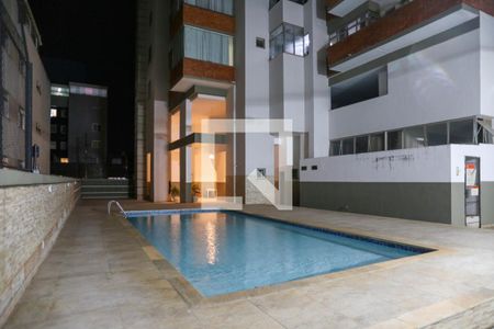 Apartamento à venda com 100m², 3 quartos e 2 vagas Apartamento à venda com 100m², 3 quartos e 2 vagasÁrea comum - Piscina