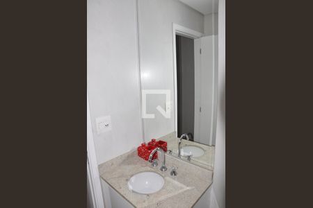 Apartamento à venda com 142m², 3 quartos e 3 vagas Apartamento à venda com 142m², 3 quartos e 3 vagasDetalhe - Suíte