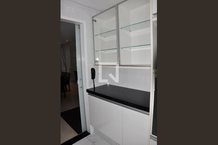 Apartamento à venda com 142m², 3 quartos e 3 vagas Apartamento à venda com 142m², 3 quartos e 3 vagasDetalhe - Cozinha