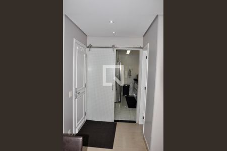 Apartamento à venda com 142m², 3 quartos e 3 vagas Apartamento à venda com 142m², 3 quartos e 3 vagasDetalhe - Corredor Cozinha