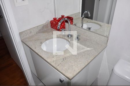 Apartamento à venda com 142m², 3 quartos e 3 vagas Apartamento à venda com 142m², 3 quartos e 3 vagasDetalhe - Suíte