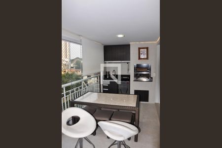 Apartamento à venda com 142m², 3 quartos e 3 vagas Apartamento à venda com 142m², 3 quartos e 3 vagasDetalhe - Varanda