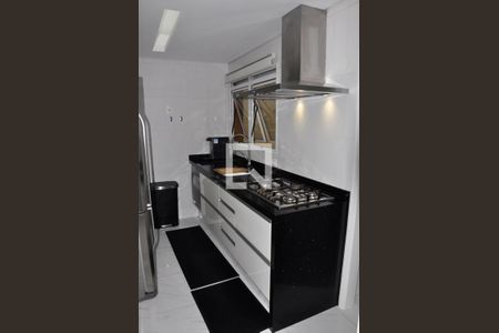 Apartamento à venda com 142m², 3 quartos e 3 vagas Apartamento à venda com 142m², 3 quartos e 3 vagasDetalhe - Cozinha