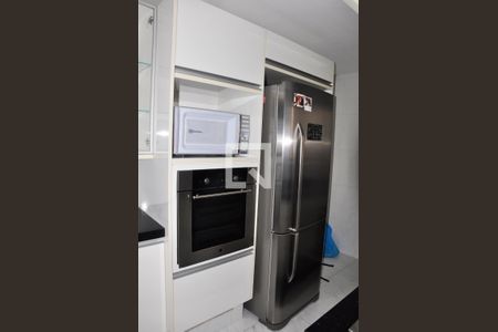 Apartamento à venda com 142m², 3 quartos e 3 vagas Apartamento à venda com 142m², 3 quartos e 3 vagasDetalhe - Cozinha