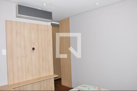 Apartamento à venda com 142m², 3 quartos e 3 vagas Apartamento à venda com 142m², 3 quartos e 3 vagasDetalhe - Quarto 01 com Suíte